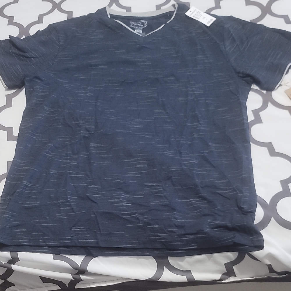 Urbanology Men's V-Neck Navy Blue Patterned Shirt Size L